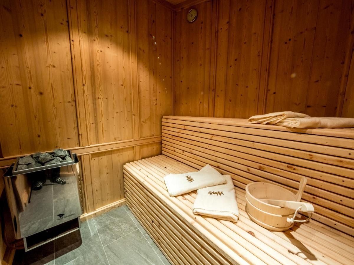 Almhittn - Luxus Appartements Финкенберг Экстерьер фото