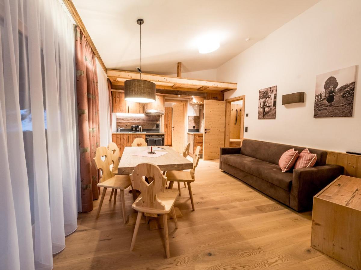Almhittn - Luxus Appartements Финкенберг Экстерьер фото