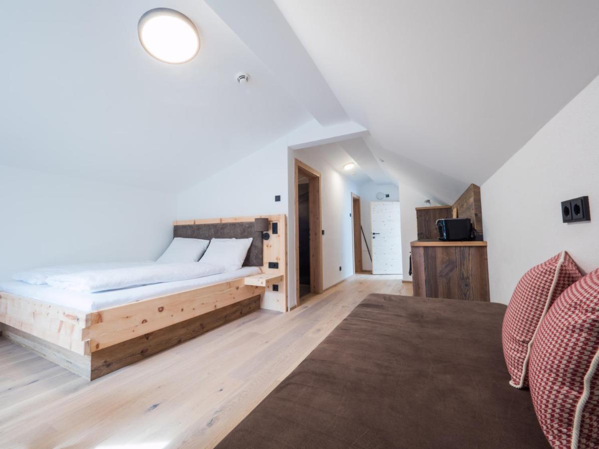 Almhittn - Luxus Appartements Финкенберг Экстерьер фото