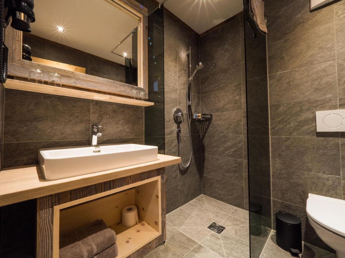 Almhittn - Luxus Appartements Финкенберг Экстерьер фото