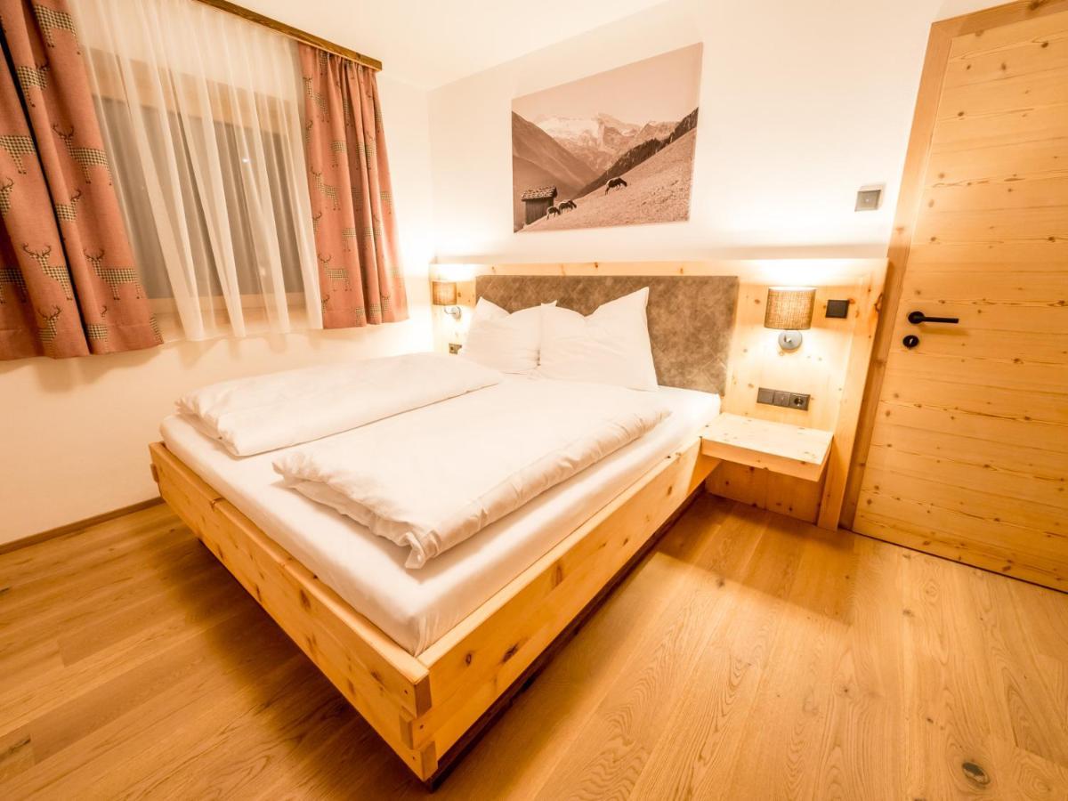 Almhittn - Luxus Appartements Финкенберг Экстерьер фото
