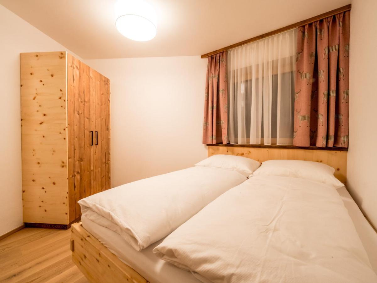 Almhittn - Luxus Appartements Финкенберг Экстерьер фото