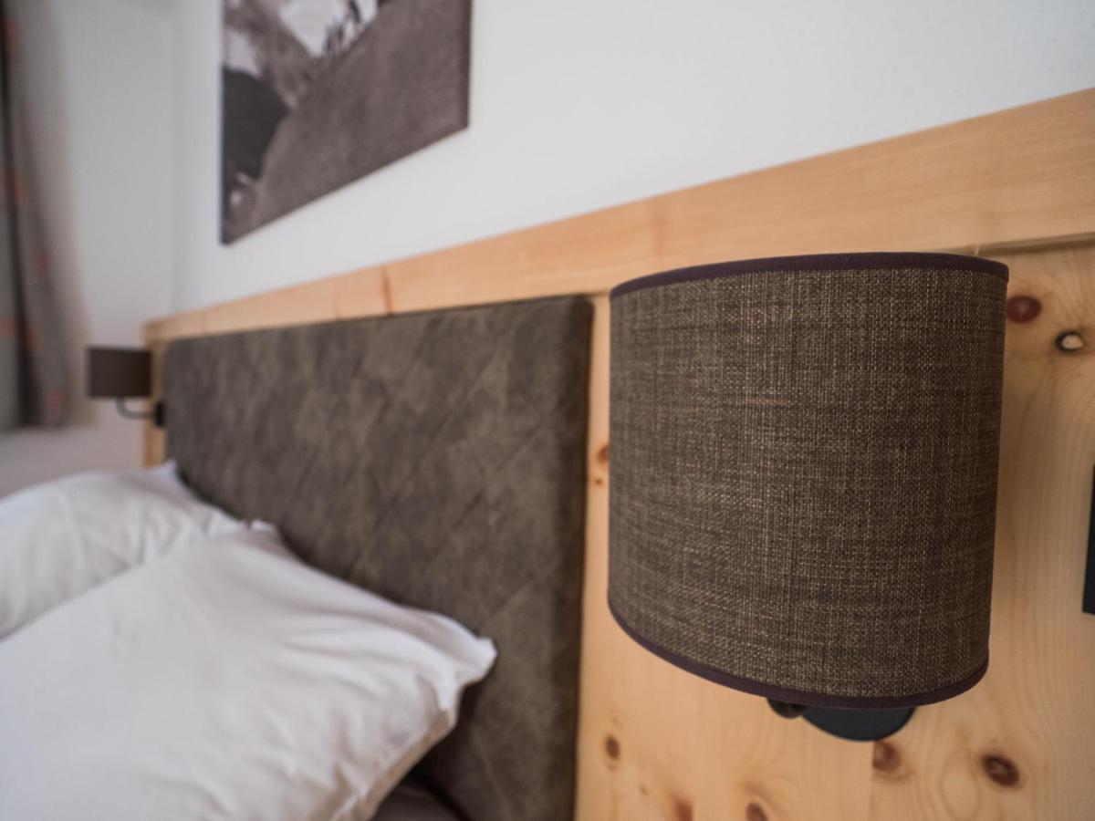 Almhittn - Luxus Appartements Финкенберг Экстерьер фото