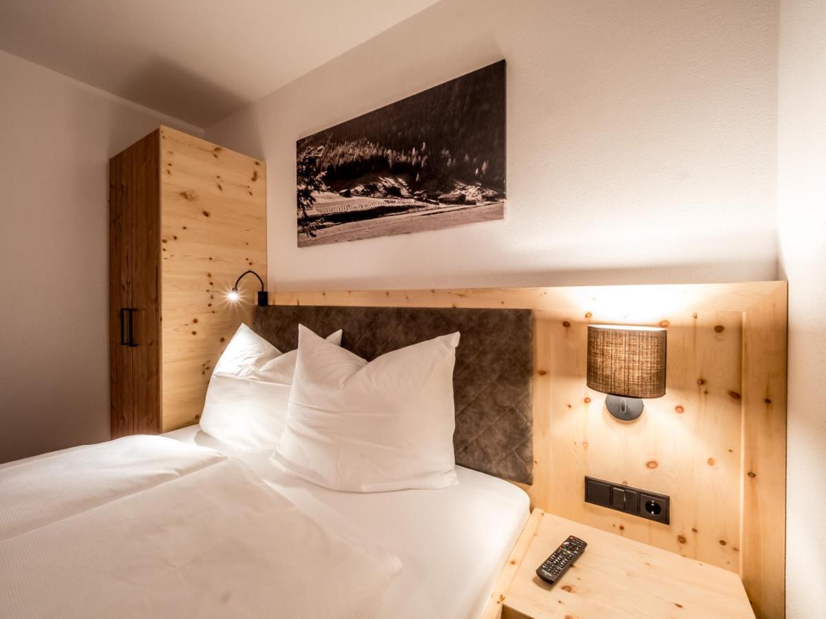 Almhittn - Luxus Appartements Финкенберг Экстерьер фото