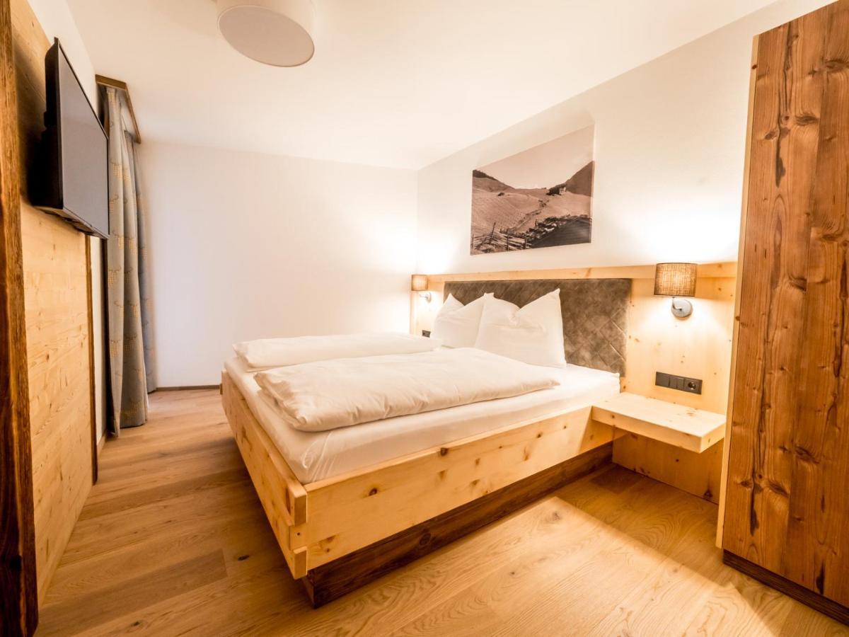 Almhittn - Luxus Appartements Финкенберг Экстерьер фото