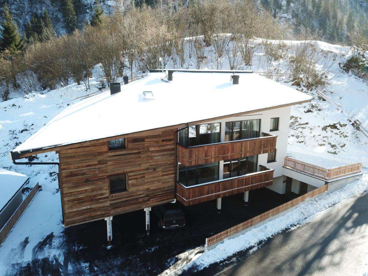 Almhittn - Luxus Appartements Финкенберг Экстерьер фото